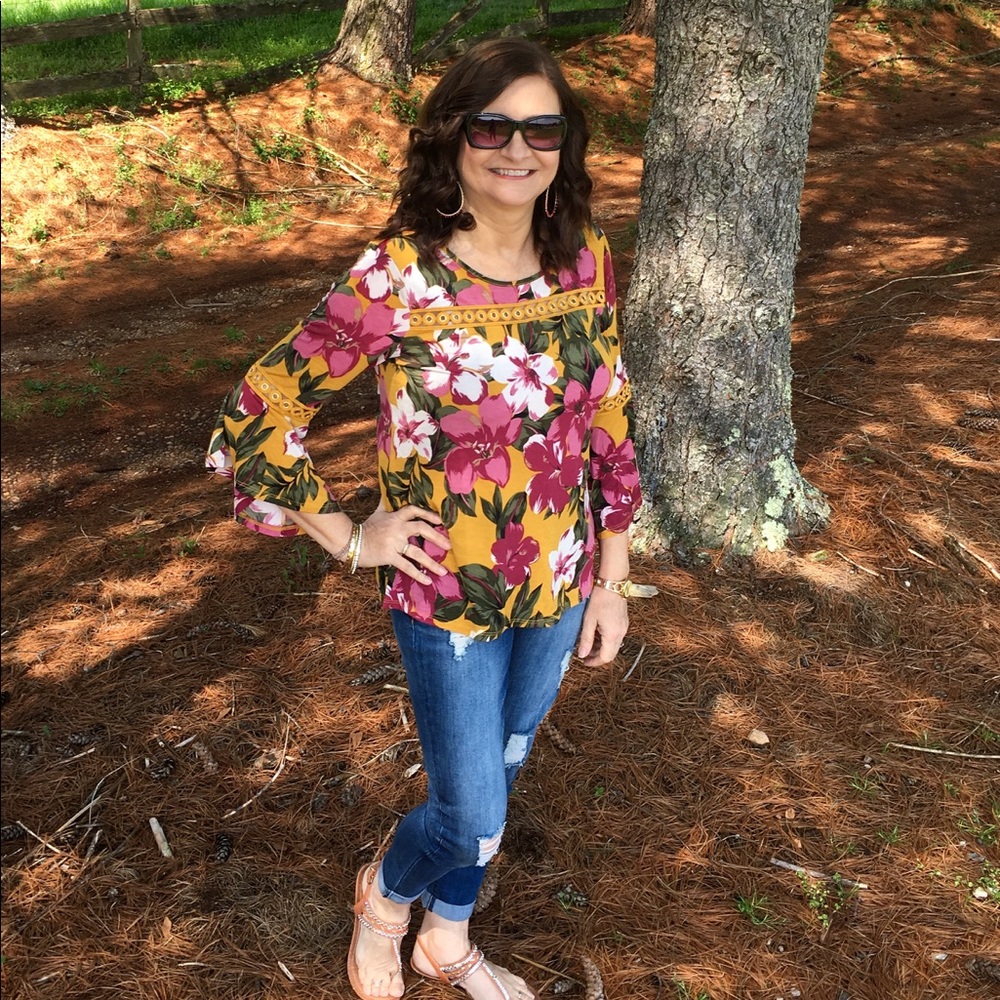 Meet Your Posh Ambassdor Brenda